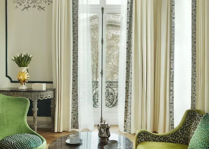 Hotel L'aventure Paris