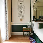 Aventure Otel Paris