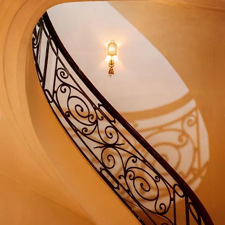 فندق Aventure