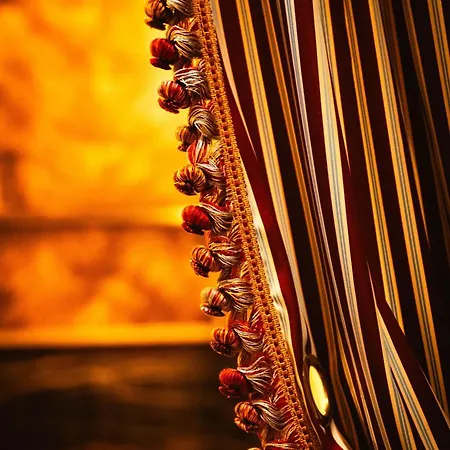 Aventure باريس
